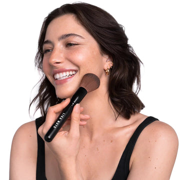 LISA NOTO - Pinceau synthétique pour poudre et crème Face Makeup Lisa Noto