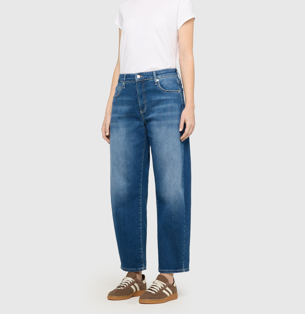 DANNI; Light Authentic Denim Woman MAC JEANS