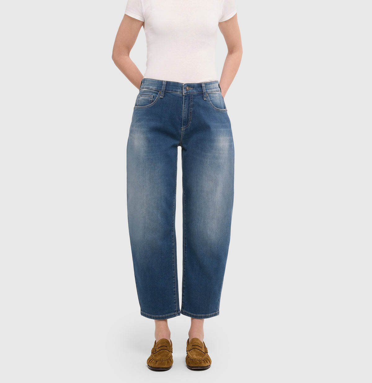 DANNI; Light Authentic Denim Woman MAC JEANS