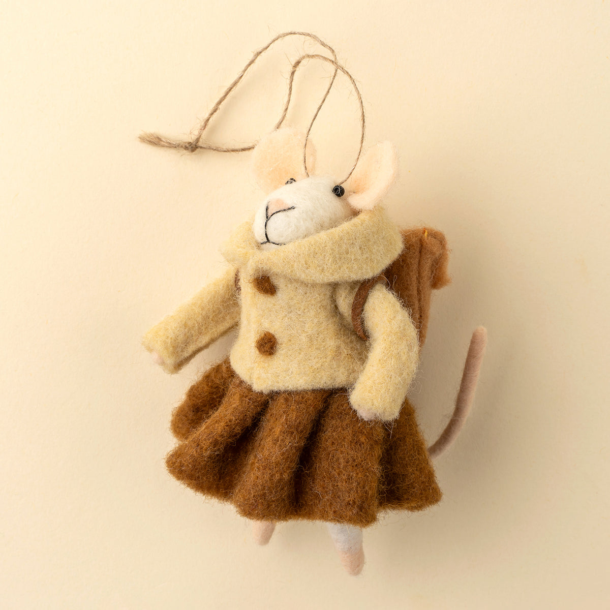 Student Sally Mouse Holiday Ornament Accessoire décoratif Indaba trading co