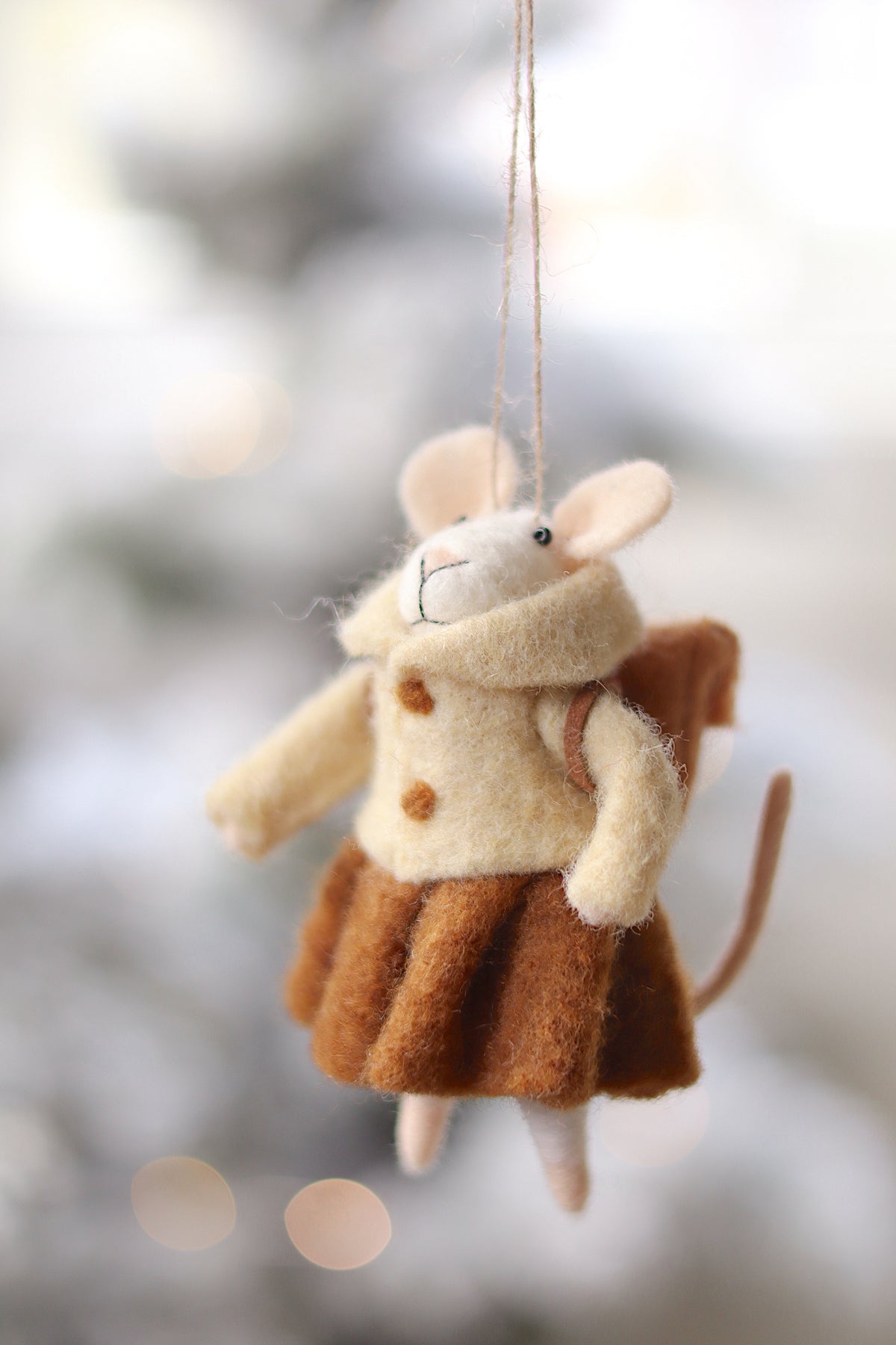 Student Sally Mouse Holiday Ornament Accessoire décoratif Indaba trading co