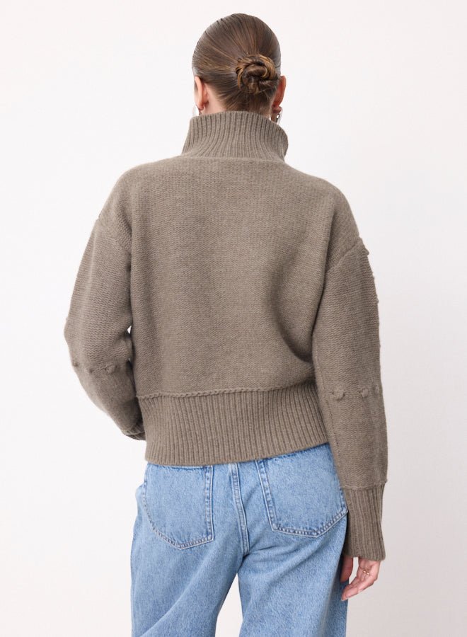 BRENNA Woman Notshy M/M THYME