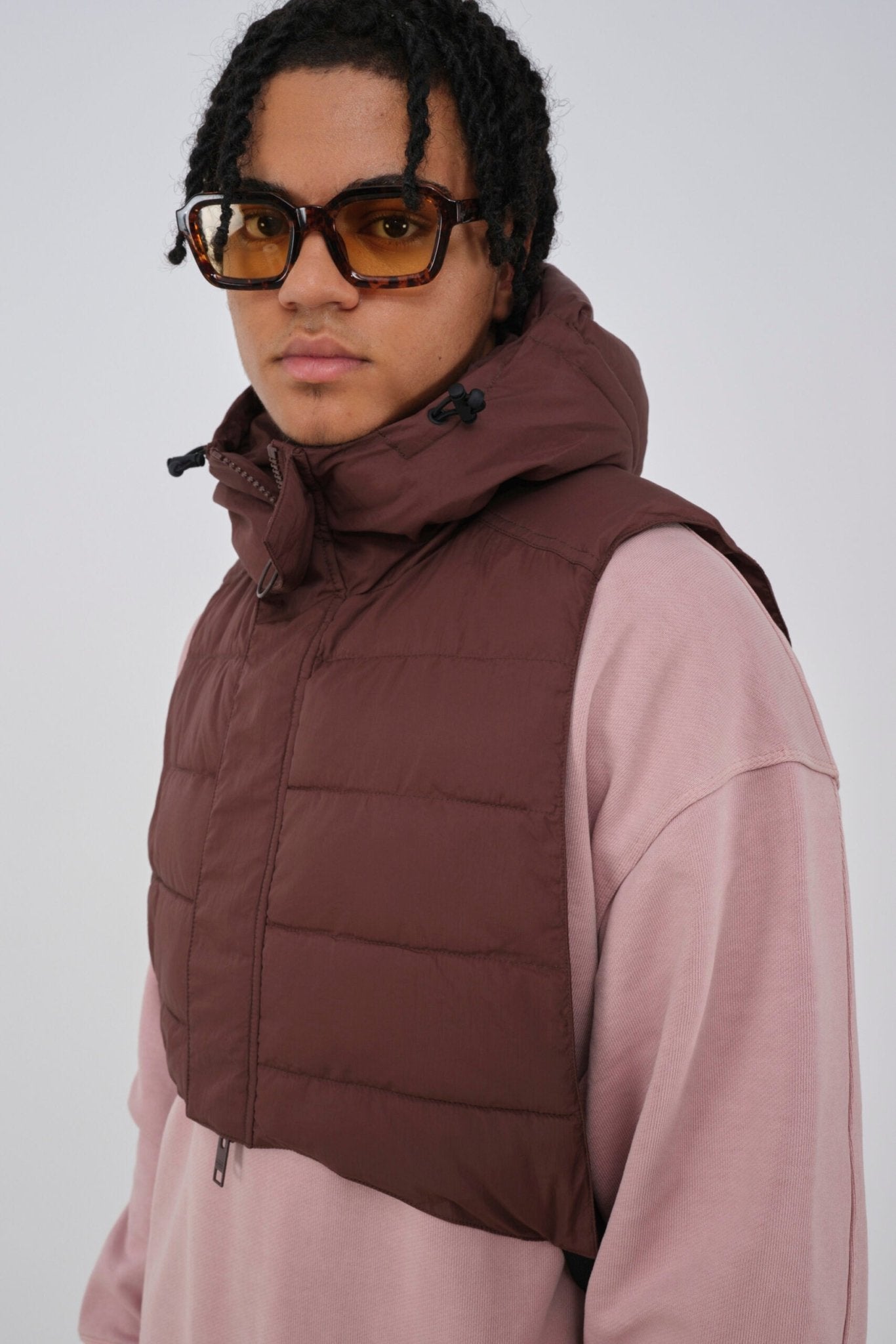 HIXON HOOD Embassy of Bricks and Logs Embassy of Bricks and Logs