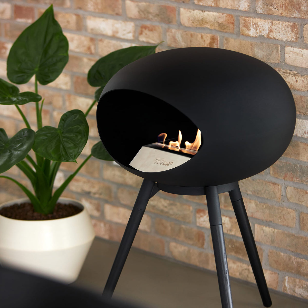 Le Feu Ground Low Dome Black Fireplaces Nüline Distribution