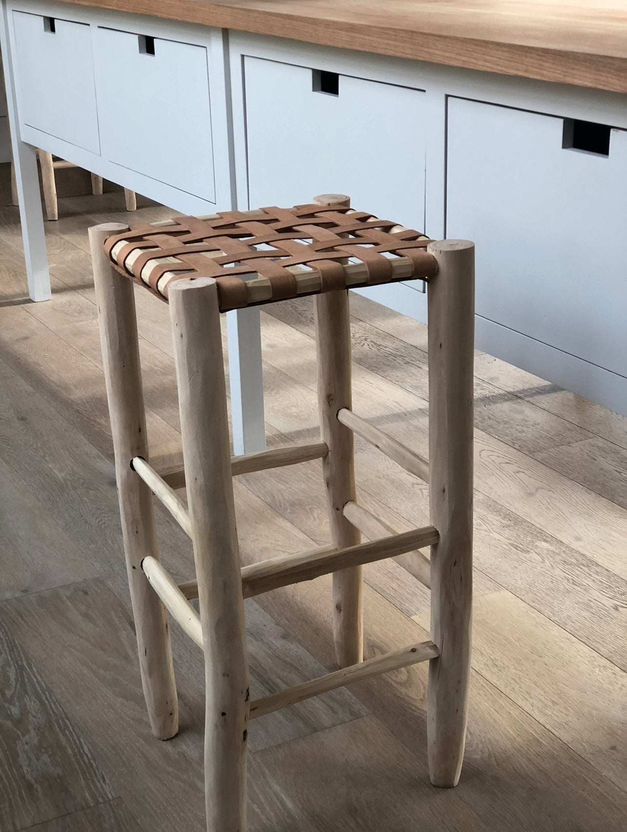 LEATHER WOVEN COUNTER TOP STOOL living-furniture Pepin Boho collab   