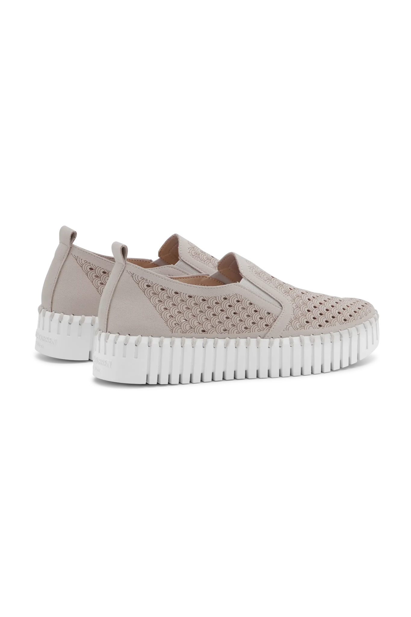 Platform Elastic Slip On With Cut Outs ILSE JACOBSEN Atmosphere 39