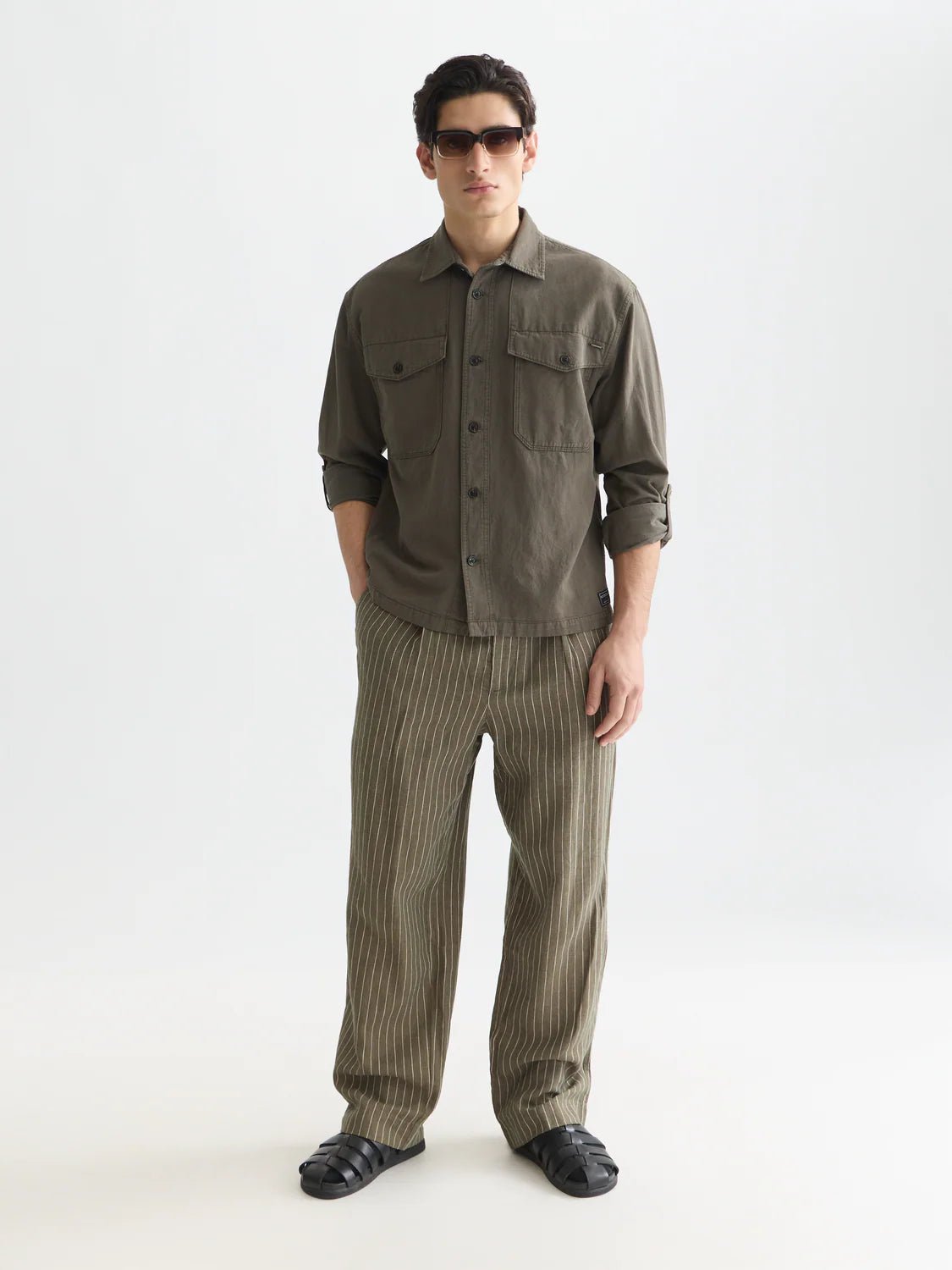 Pleated Pinstriped Cotton-Linen Loose Straight-Fit Chino Men Trousers Scotch Soda Homme Garden Green Pinstripe 30-32