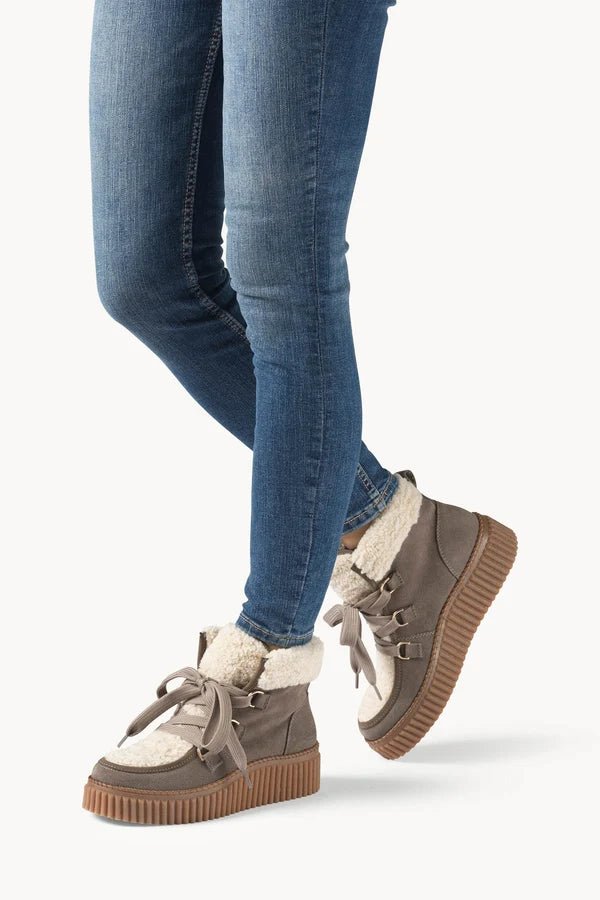 Suede Boots with Shoelaces Woman ILSE JACOBSEN