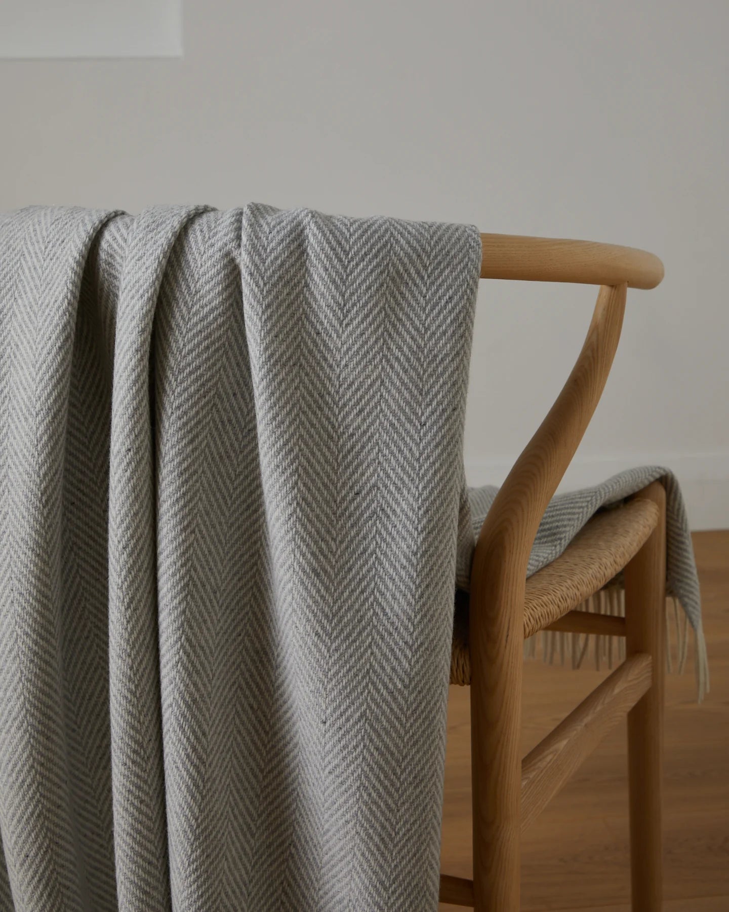 THROW CALRE ISLAND-4170/C3 living-homeaccents FOXFORD