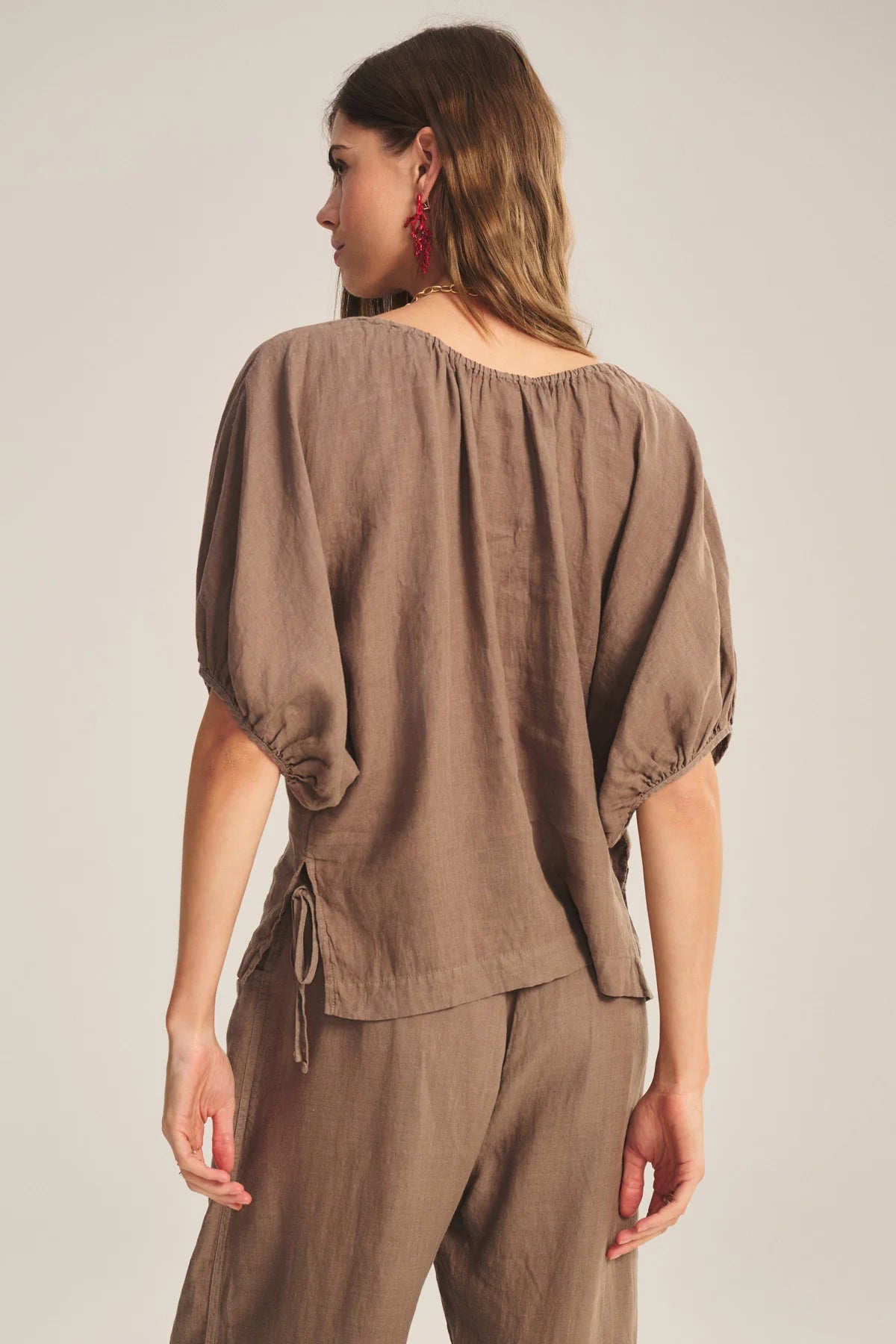 WOVEN LINEN TOP 1 VELVET CHALK L