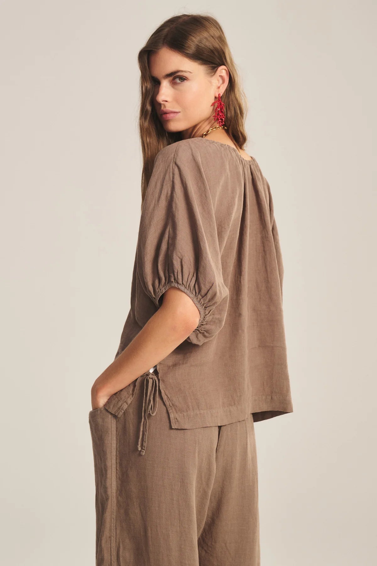WOVEN LINEN TOP 1 VELVET CHALK M