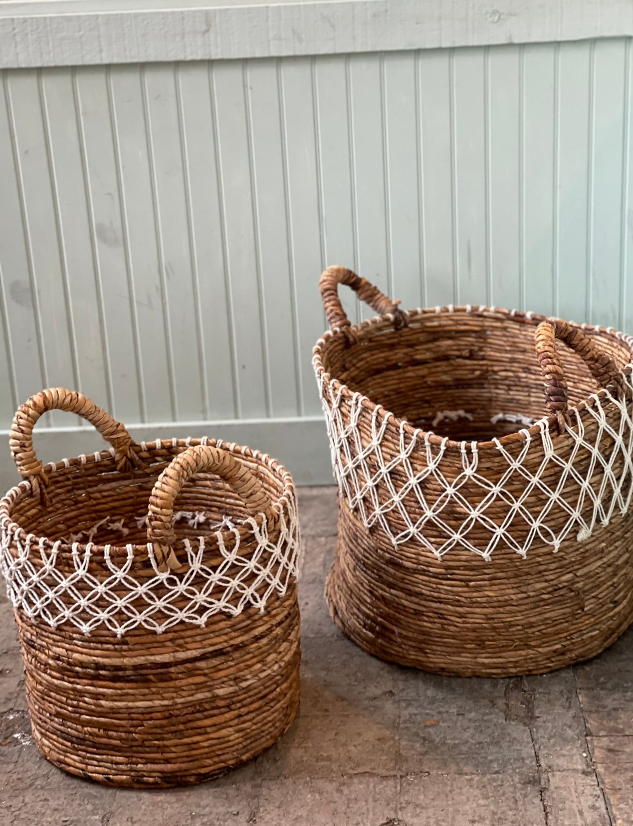 BASKET NATURAL & WHITE ROPE DETAIL WITH HANDLES