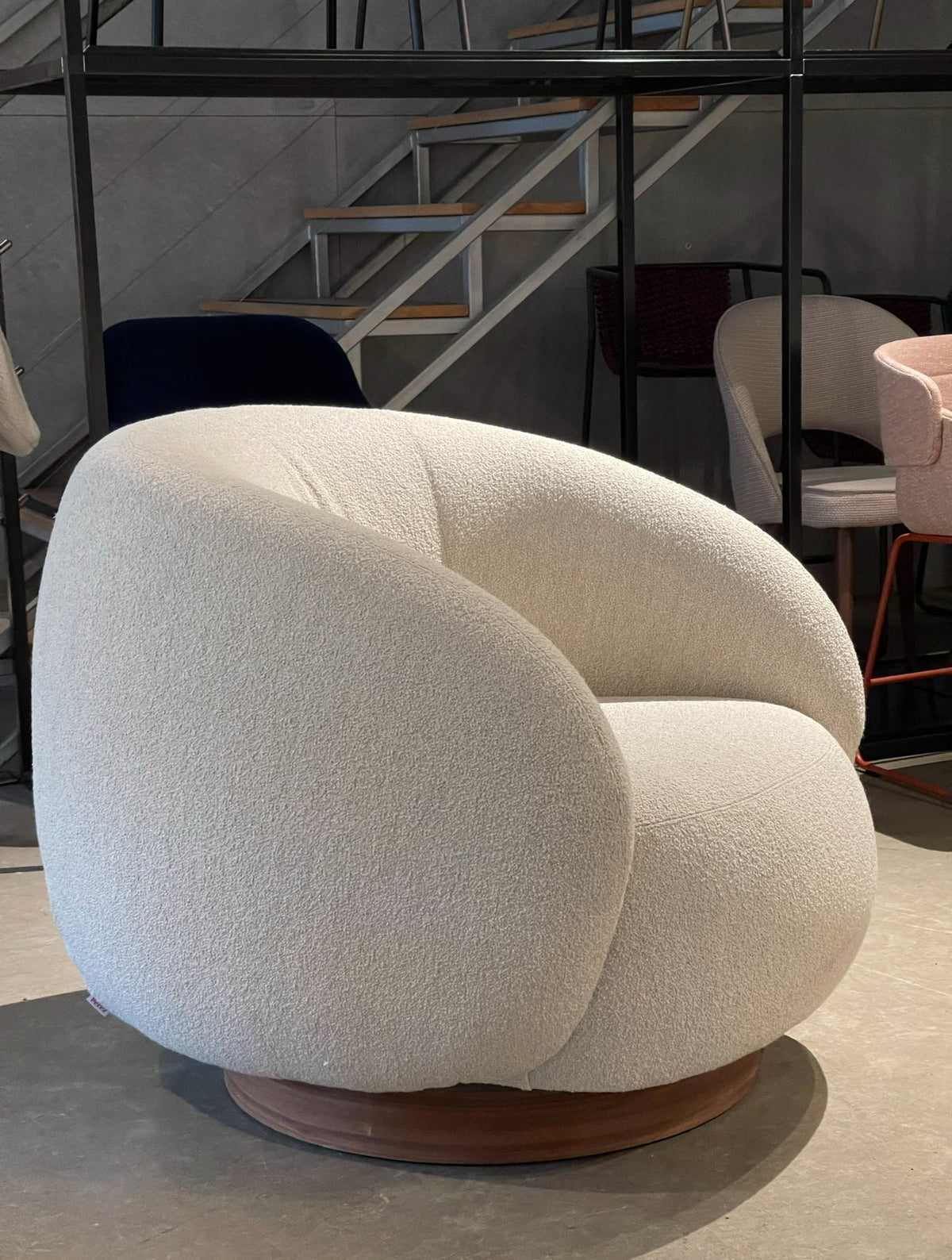 Bobb Swivel Chair living-furniture PEREZ   