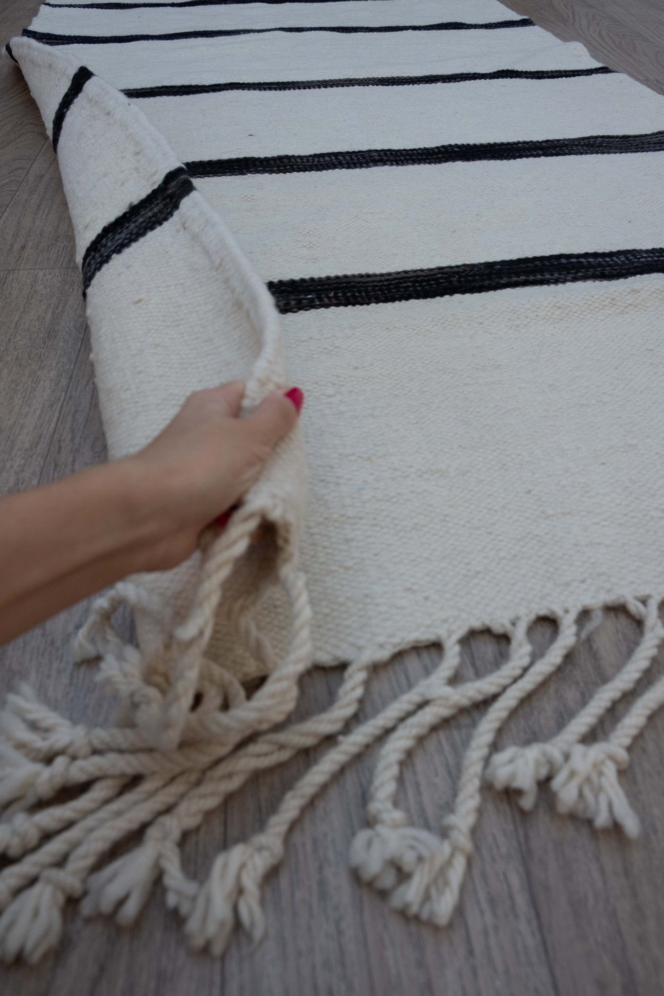 KILIM RUG - 3'1" X 8'1" - SG17 living-rug The Boho Lab   