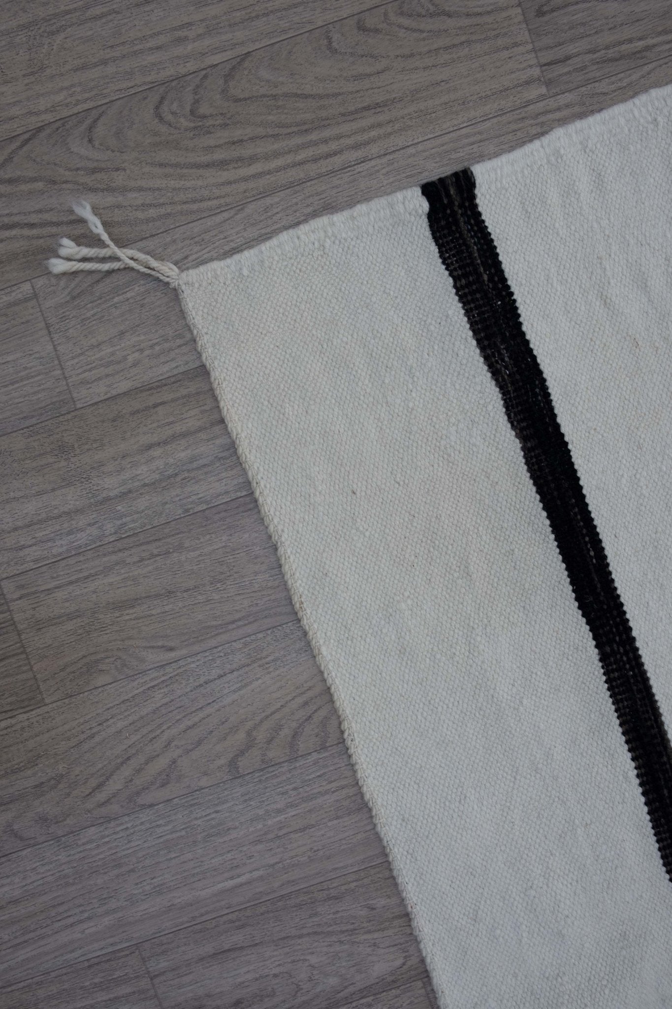 KILIM RUG - 3'1" X 8'1" - SG17 living-rug The Boho Lab   