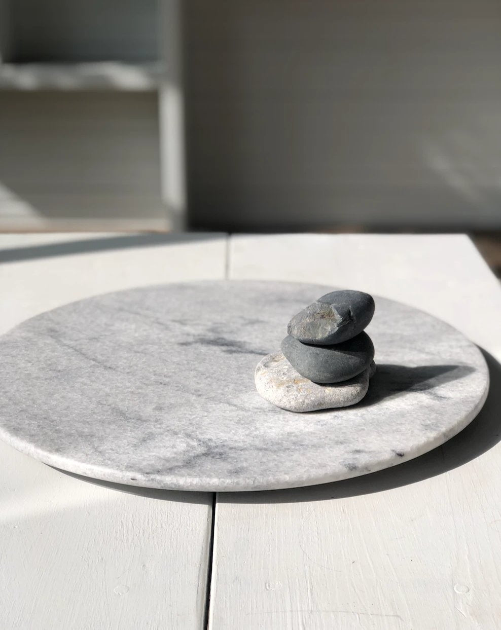 LAZY SUZAN SWIVEL PLATER IN MARBLE BIANCO OR GRANIT 24''  Atelier Bussière White Marble  