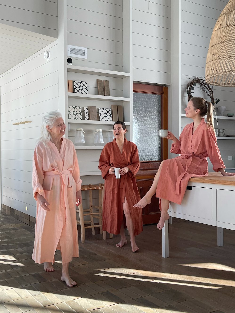 SOFT PINK LINEN BATHROBE KIMONO living-homeaccents onesky   