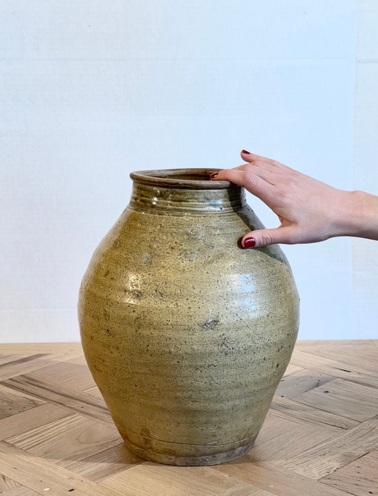 POT ANTIQUE Pots & Planters Chantal Royer