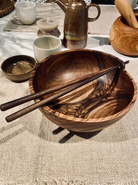 WALNUT BOWL WITH BAGUETTE Dining-Kitchenware Pepin Boho collab   