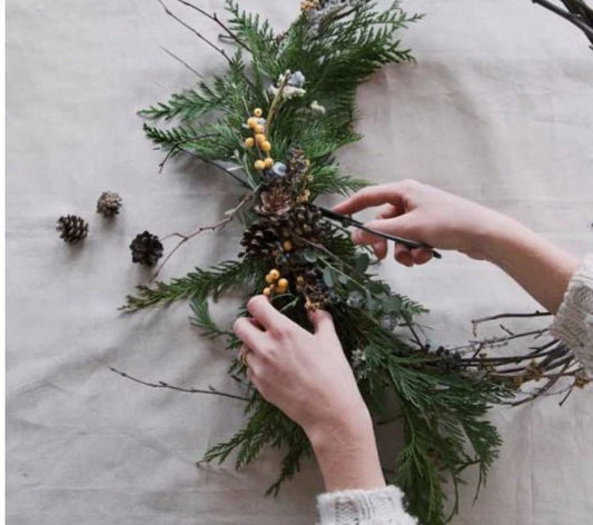 WREATH WORKSHOP Sunday 10 DECEMBER - Join us for a Christmas workshop workshop Arts & Crafts Chantal Royer 11h-13h  