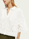 SCOTCH & SODA - Broderie anglaise crop top